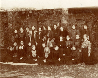 All Girls in College in 1899